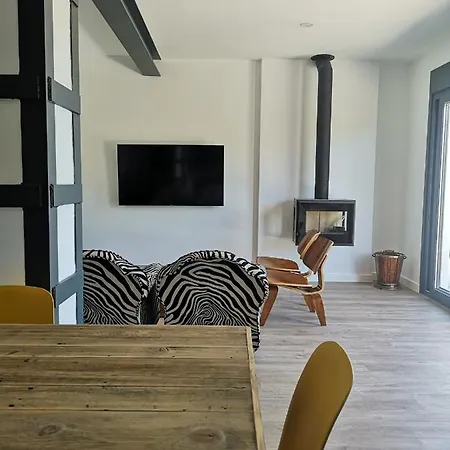 Moderna Casa Rural En Con Piscina Y Preciosas Vistas * El Bosque